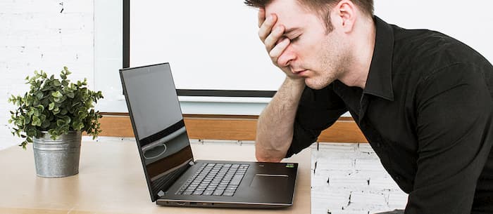 pausa caffè in ufficio ricaricarsi e lavorare meglio